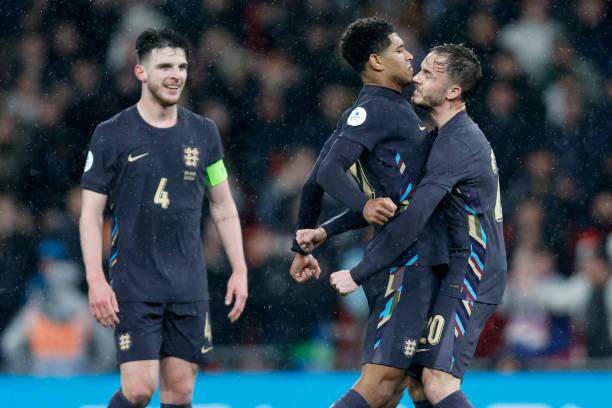 华体会体育-95分钟绝平南门打农夫三拳！三狮1负1平却见希望？