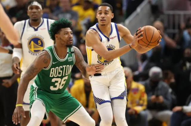 华体会官网-勇士怎么变：库里开启抢七模式 防守对位也要调整？